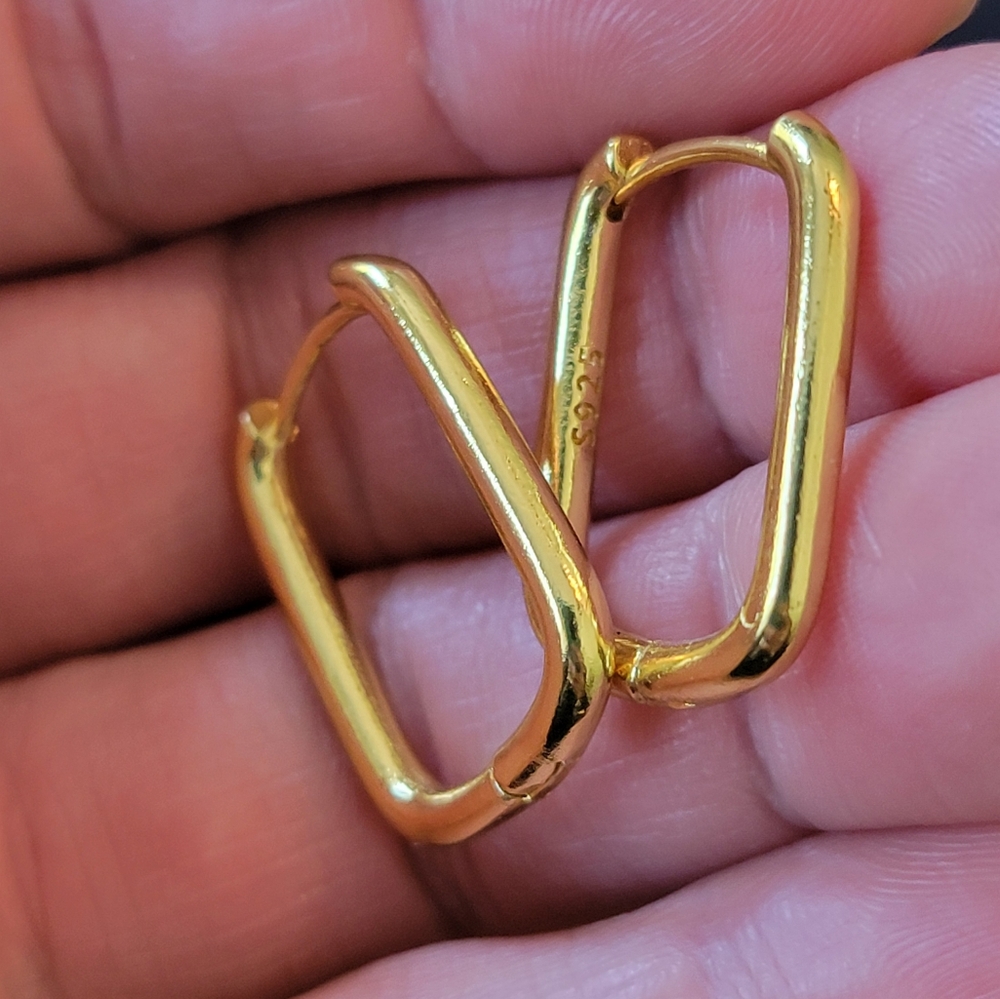 Gold earrings